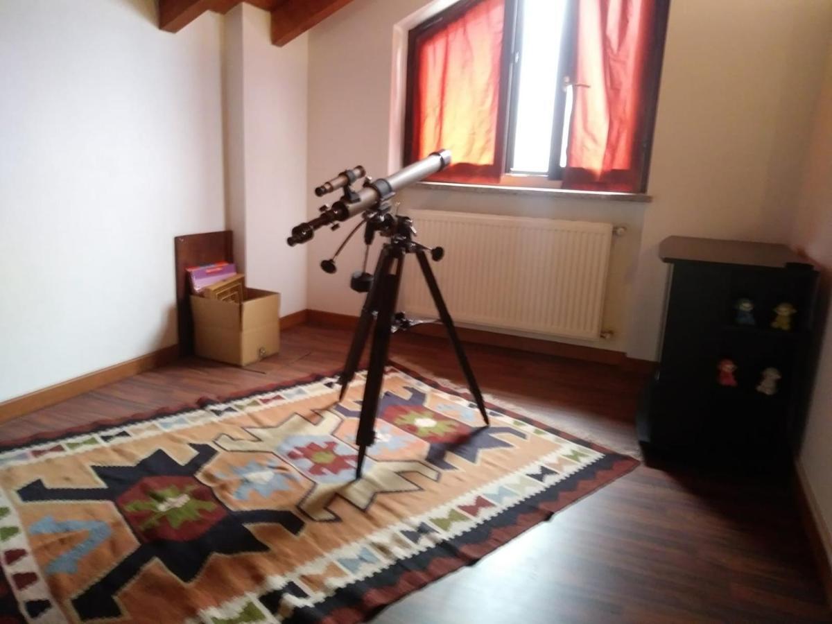 Casa Vacanza Il Glicine Casale Corte Cerro Eksteriør billede